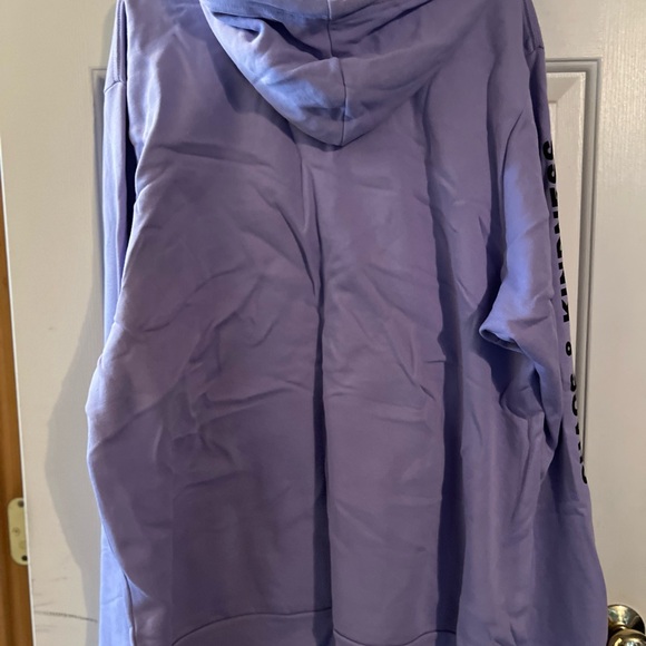 Chaos and kindness sweatshirt with front pocket & hood.XXL with butterfly front - Picture 4 of 4